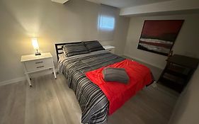 Comfy 2 Bedroom Near The Beach!