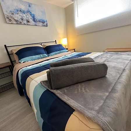Comfy 2 Bedroom Near The Beach! Pickering Exterior photo
